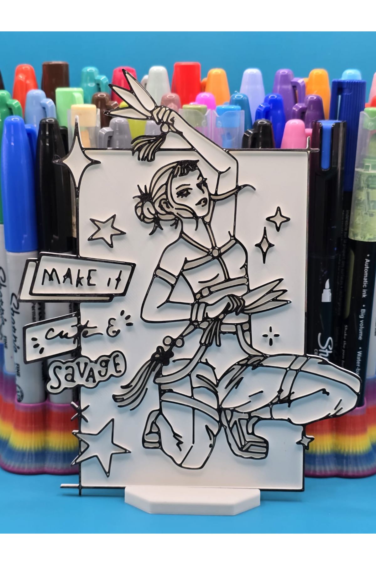 Zoey Popstar Boyama Figürü – KPOP DEMON HUNTERS Tarzı Dekoratif Karakter